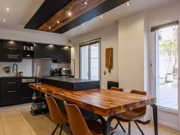 Maison 7 pièces 200 m²