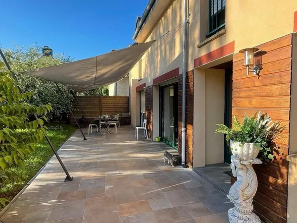 Colocation grande maison avec jardin et parking