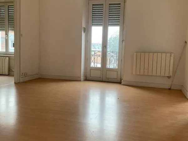 Immeuble 15 pièces 320 m²