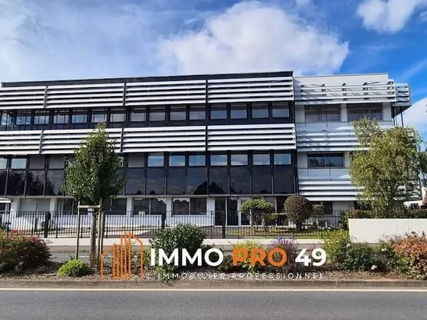 Local 850 m²