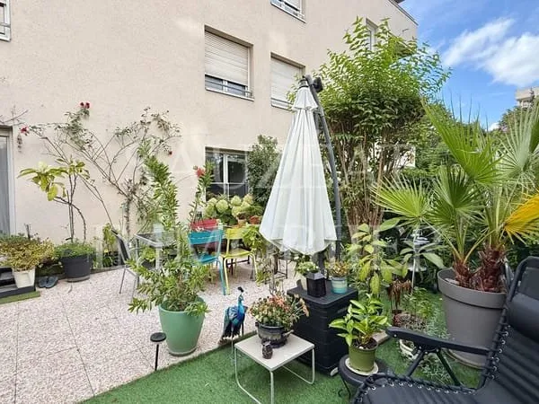 Bagneux- Appartement 3 pièces avec terrasse de 60 m2