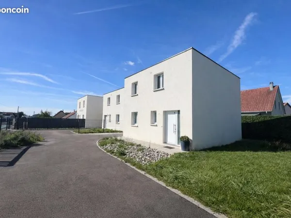 Maison Neuve avec Garage & Jardin - Moderne et Lumineuse