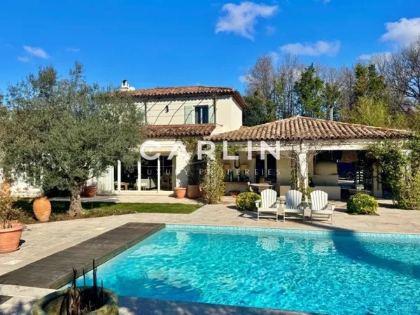 Superbe villa néo-provençale