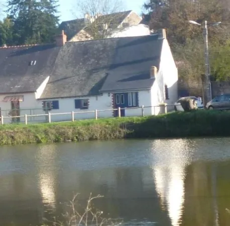 Charmante maison au bord du lac