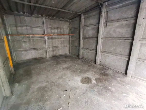 Parking/box 15 m² GRIGNON