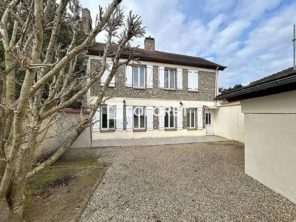 Maison 5 pièces 150 m²