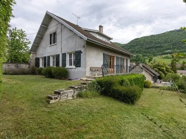 Maison 7 pièces 205 m²