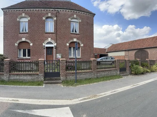 MAISON DE CARACTERE 130m² sur 6700m²