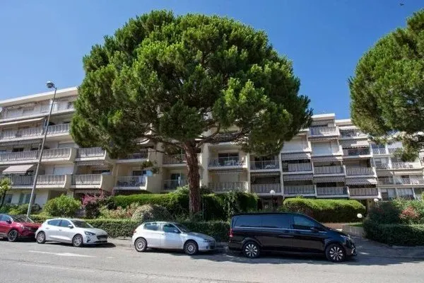 SAINT LAURENT DU VAR LES PALUDS
