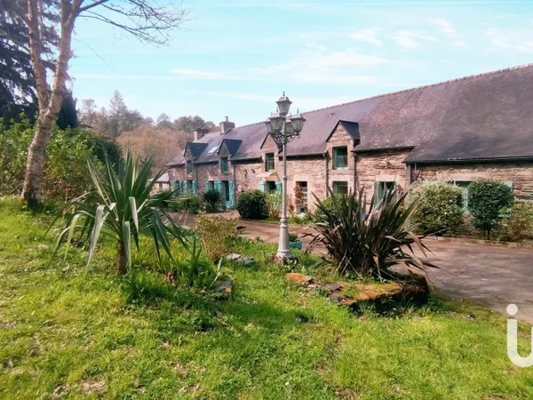 Maison 14 pièces 483 m²