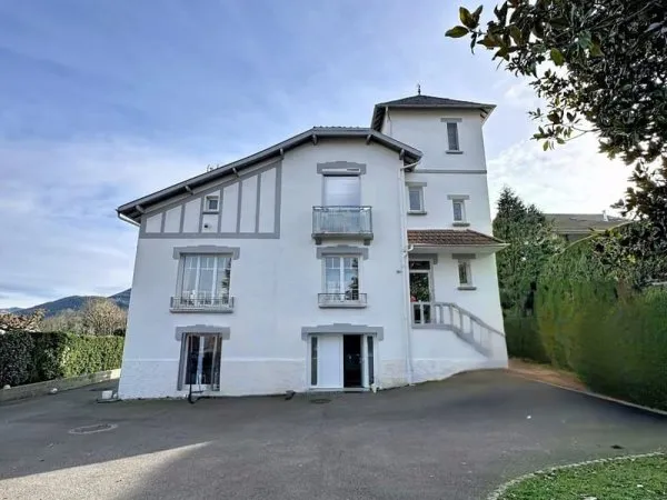 Maison de caractère - 6 pièces - 150 m² - Lourdes Lac