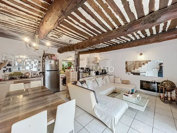 Ensemble immobilier 13 pièces 350 m²
