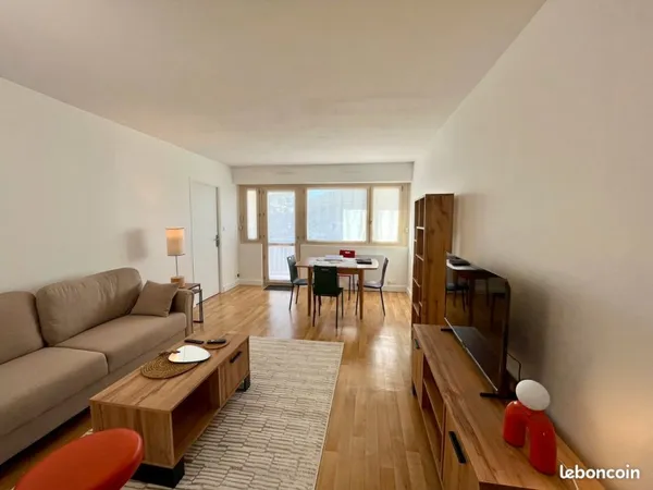 Chambre en colocation dans appartement de 77m2 lumineux, moderne, meublé et équipé