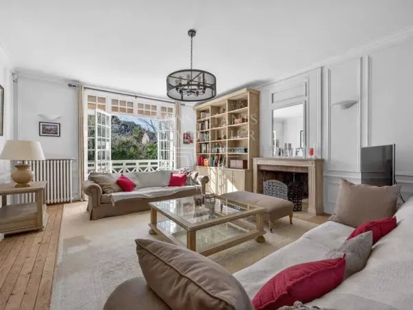 Maison de luxe 13 pièces 470 m²
