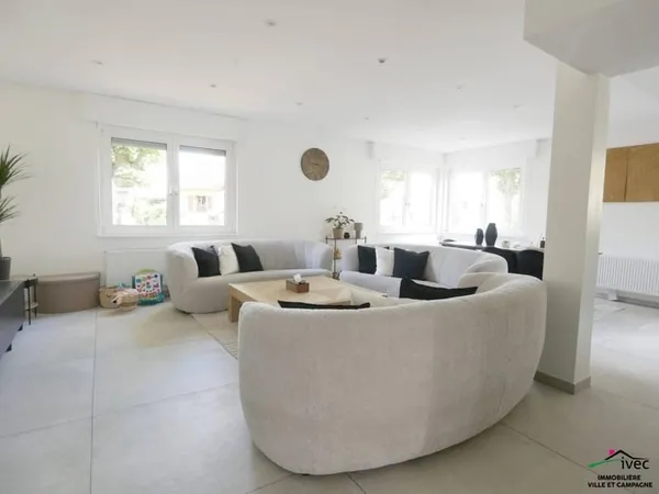 Maison 5 pièces 127 m²