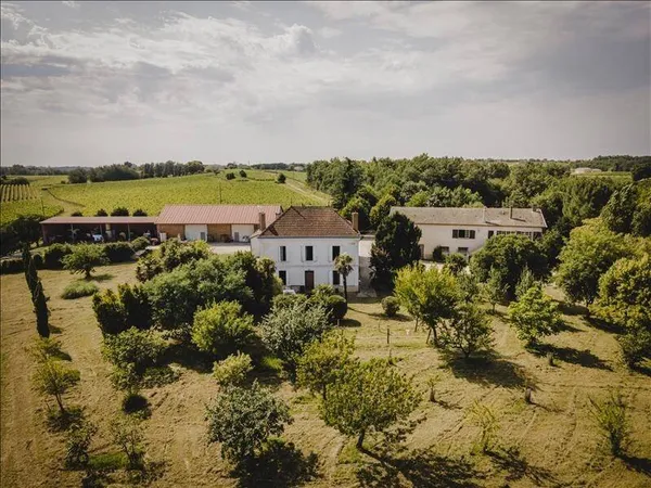 Maison 12 pièces 424 m²