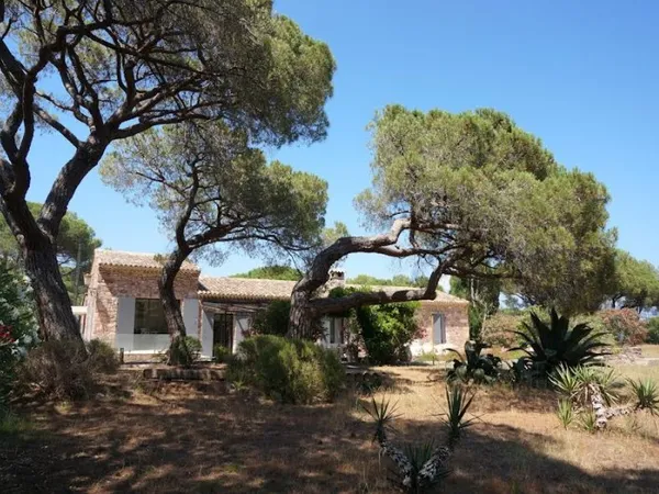 Maison 7 pièces 280 m²