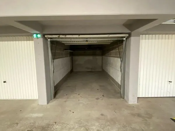 Garage sécurisé 14m2 à vendre - Rue Yvan et Claire Goll 67200 STRASBOURG