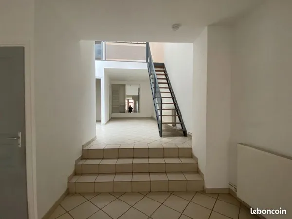Loft 3 pièces 82 m²