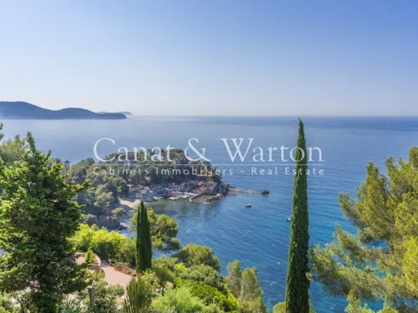 TOULON CAP BRUN MAGNIFIQUE DUPLEX DE 150M² AVEC 100M² DE TERRASS