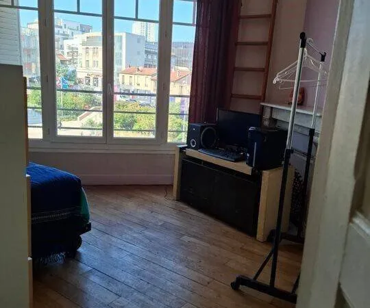 Studio 1 pièce 9 m²