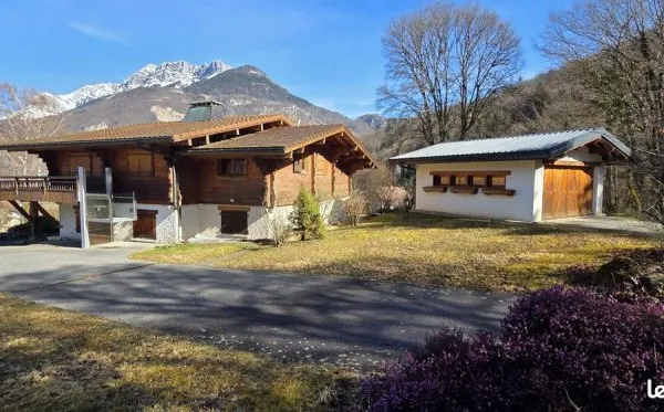 Propriété 8 pièces 174 m²