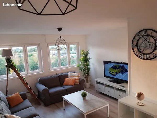 Chambre privée, meublée disponible
