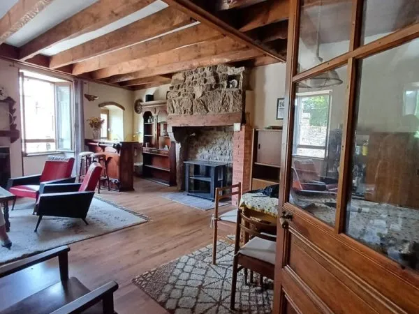 Maison de village en pierres