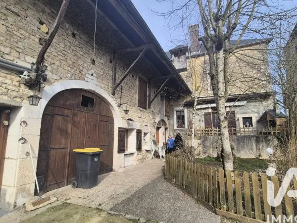 Maison 8 pièces 190 m²