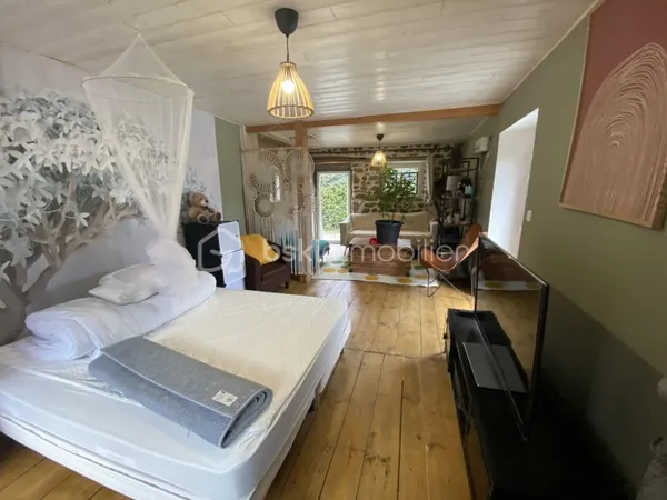 Maison 8 pièces 207 m²