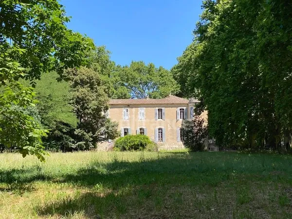 Dpt Gard (30), à vendre dans le Gard, propriété viticole en AOP Côtes du Rhône sur 25 hectares avec 
