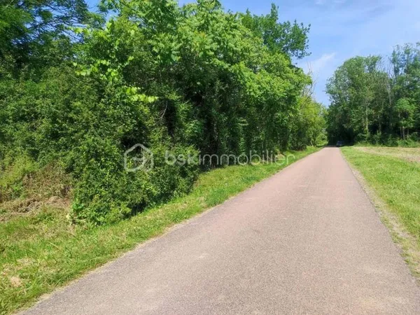 Terrain constructible 3630 m²