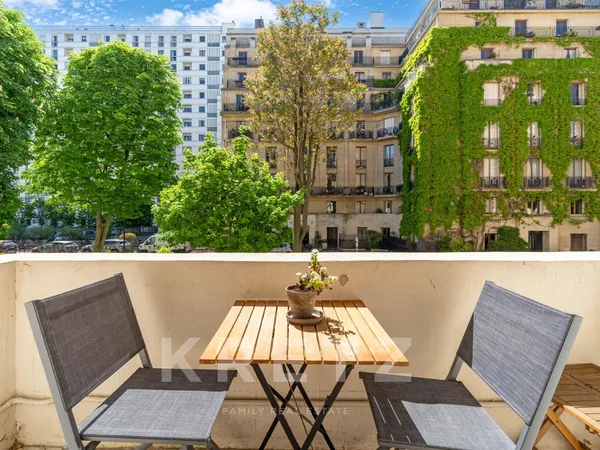 AUTEUIL / EGLISE AUTEUIL - APPARTEMENT 4 PIECES - 2 CHAMBRES - BALCON - CALME & LUMINEUX - SECTORIS