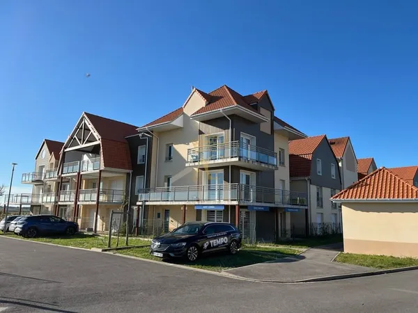 À louer à Étaples (62) : studio récent avec terrasse et parking