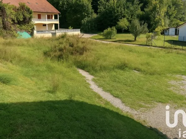 Terrain 415 m²