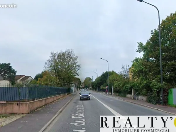 Local commercial 138 m²
