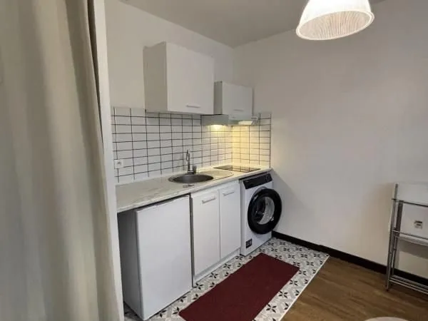 Studio 1 pièce 27 m²