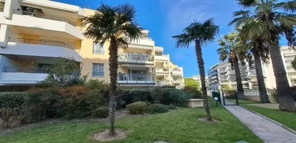 Cros de Cagnes - Résidence de standing avec piscine