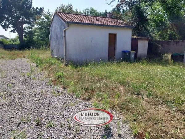 Rezé Ragon : Terrain avec bâti (extension possible) de 337 m