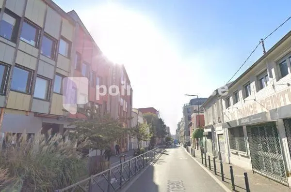 Local commercial 112 m²