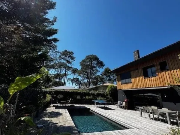 Villa dans un écrin de verdure à Pyla sur Mer