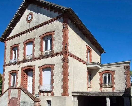 Maison 9 pièces 250 m²