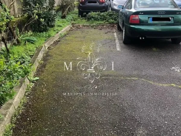 PARKING - EMPLACEMENT PRIVATIF EXTÉRIEUR - RÉSIDENCE SÉCURISÉE