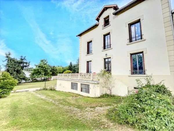 01160 PRIAY : Magnifique Maison de Maître de Plus de 300 m2