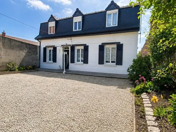 Maison individuelle 95 m² + véranda 49 m² sur 810 m² de terrain - Saint-Laurent-Blangy - secteur cal
