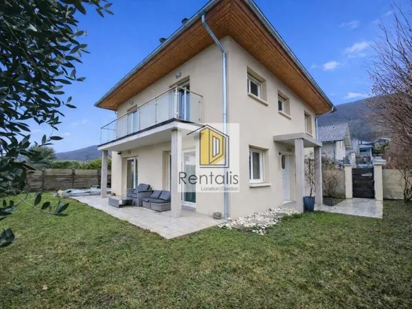 Villa 5 pièces 160 m²
