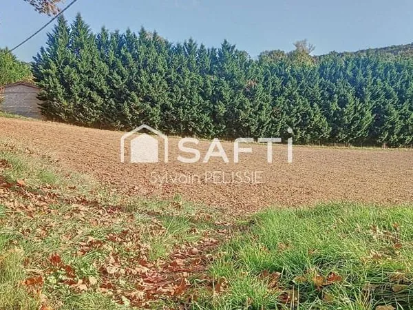 Terrain constructible 13500 m²