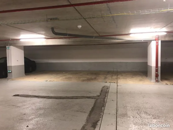 Titre de l'annonce : Location Loue place de parking sécurisée 90 - Asnières-sur-Seine