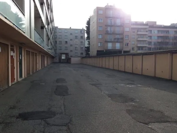 Parking 12 m²