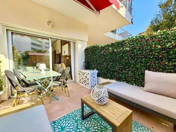 Cannes Vente studio à 2 pas de la Rue d'Antibes